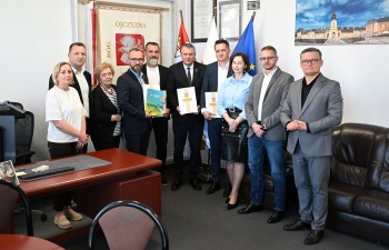 Podpisanie umowy w siedzibie Starostwa Powiatowego