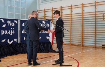Wręczenie dyplomów w Szkole Podstawowej nr 2