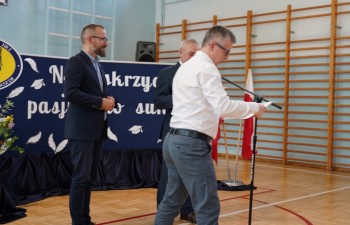 Wręczenie dyplomów w Szkole Podstawowej nr 2