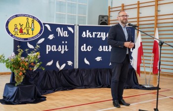 Wręczenie dyplomów w Szkole Podstawowej nr 2
