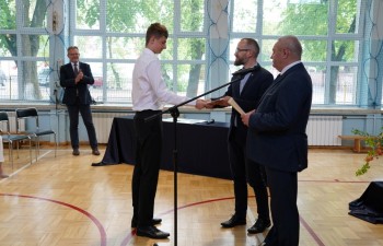 Wręczenie dyplomów w Szkole Podstawowej nr 2