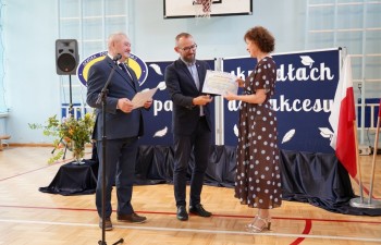 Wręczenie dyplomów w Szkole Podstawowej nr 2