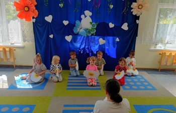 Przedszkole Miejskie nr 1 - Dzień Mamy w grupie Motylki
