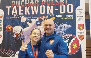 Zuzanna Mierkiewicz - srebrny medal w walkach seniorek do 55 kg. Fot.: RSCT.